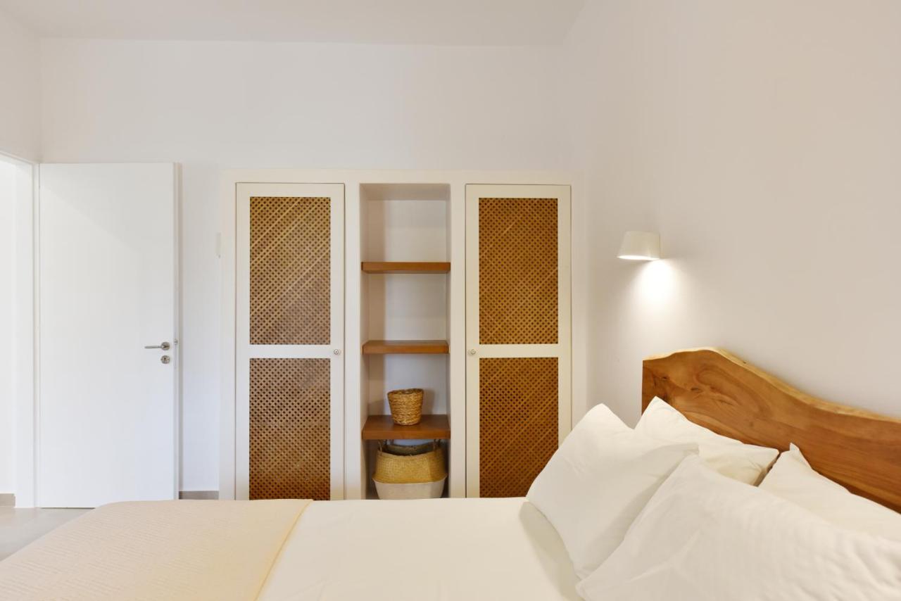 Giourgas Studios & Apartments Provatas Extérieur photo